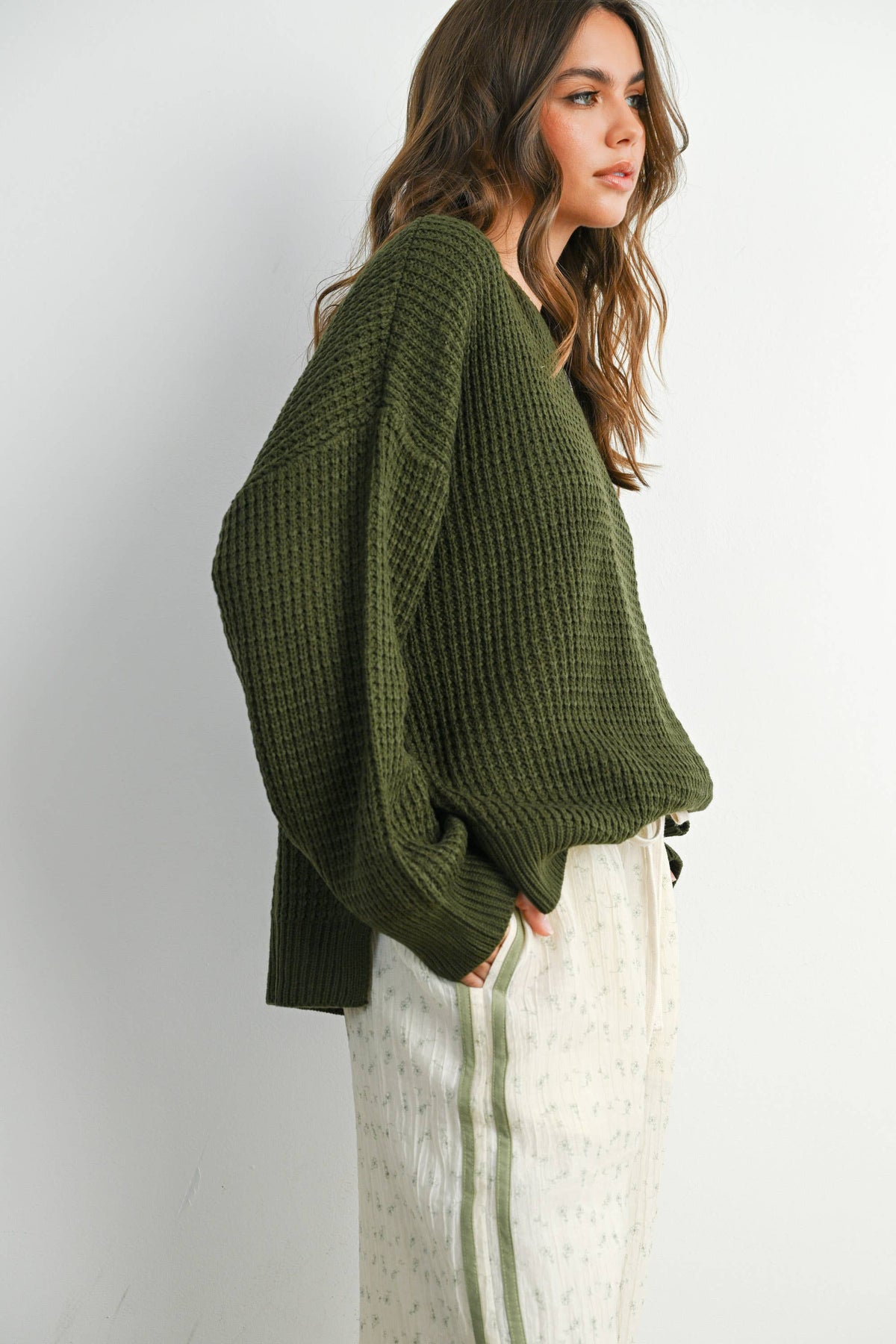 Round-Neck Classic Long Sleeve Top - BMW7782: OLIVE /