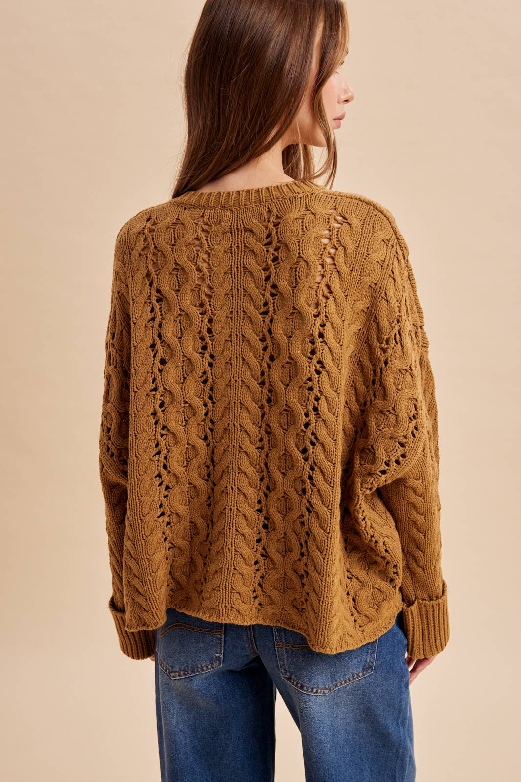 CHUNKY KNIT HENLEY SWEATER: CAMEL