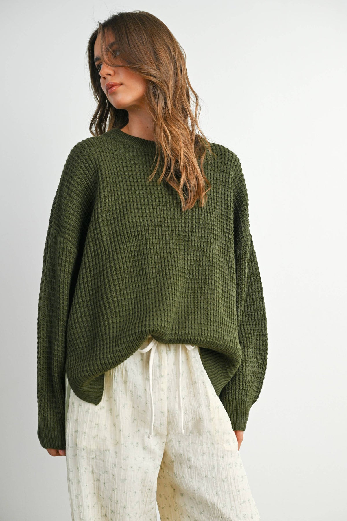 Round-Neck Classic Long Sleeve Top - BMW7782: OLIVE /