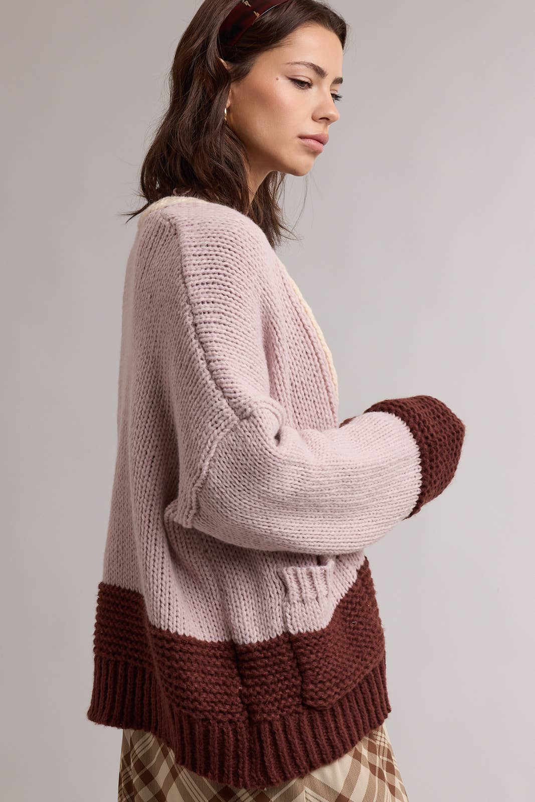 COLORBLOCK CHUNKY KNIT CARDIGAN / WL26-13046: PINK/ESPRESSO