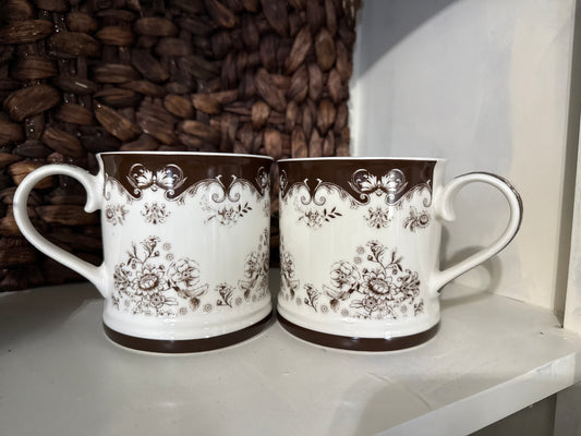 Brown & White Mug Set