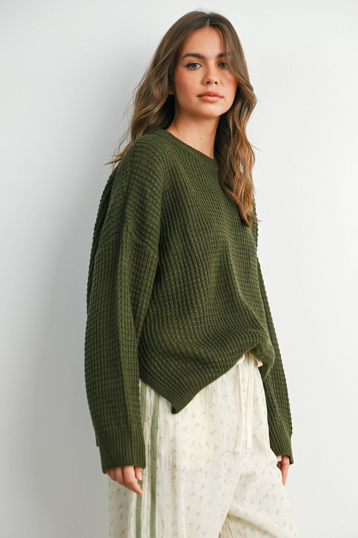 Round-Neck Classic Long Sleeve Top - BMW7782: OLIVE /